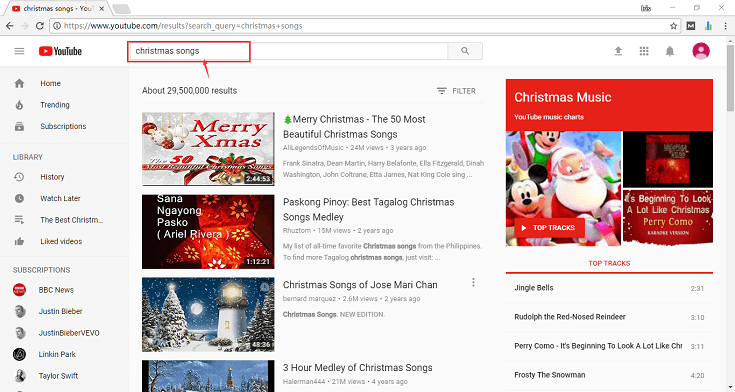 Pesquisando músicas natalinas no YouTube